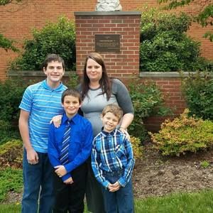 Meet your Posher, Laura